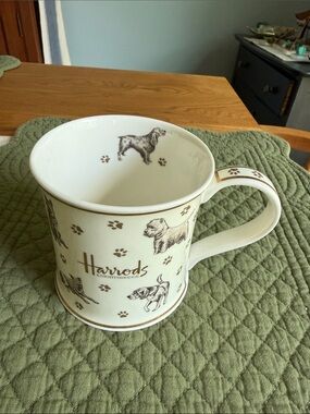 Harrods Cream and Gold Dog Pattern Ceramic Mug